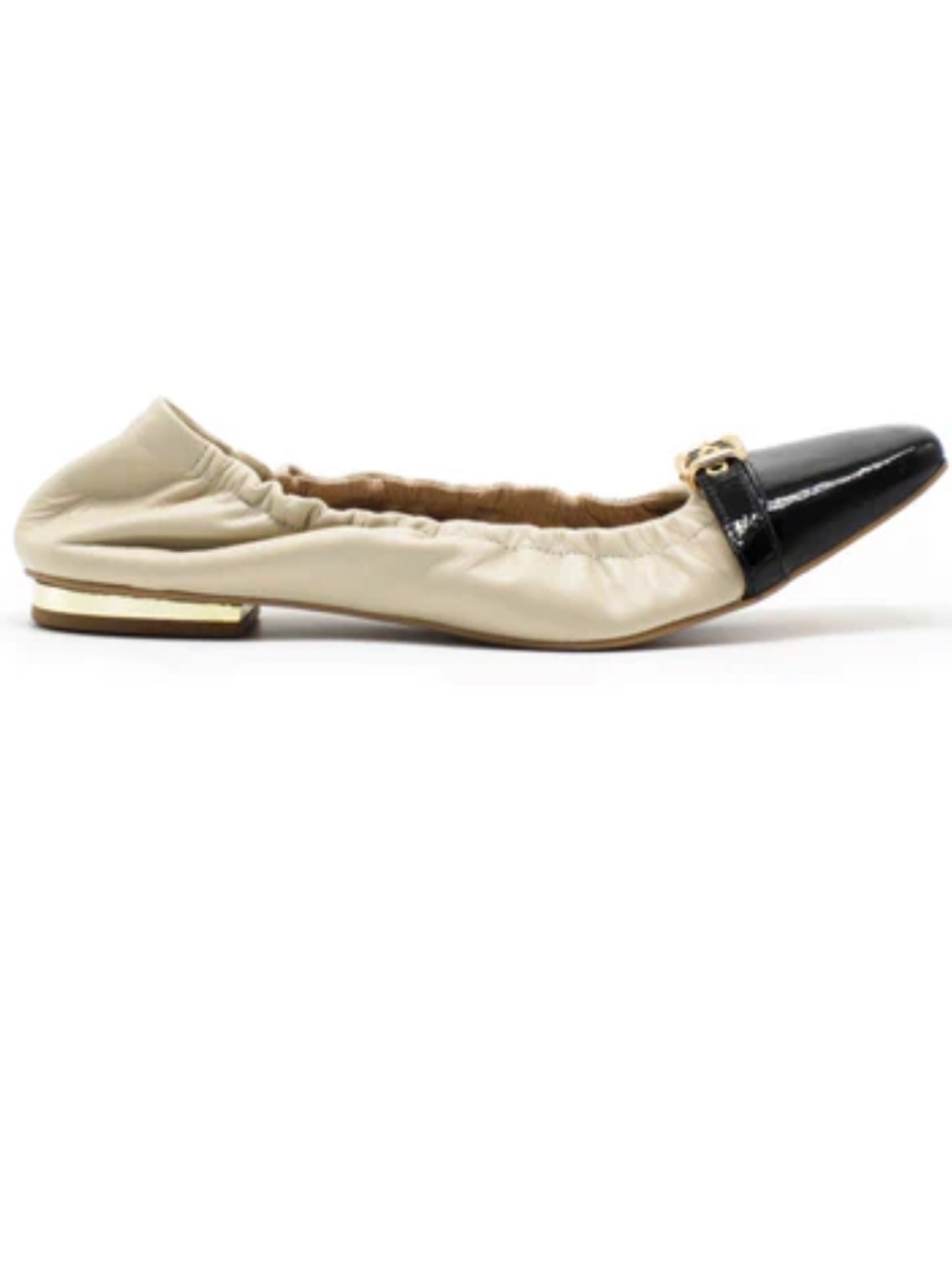 Michely Pacheco Flats